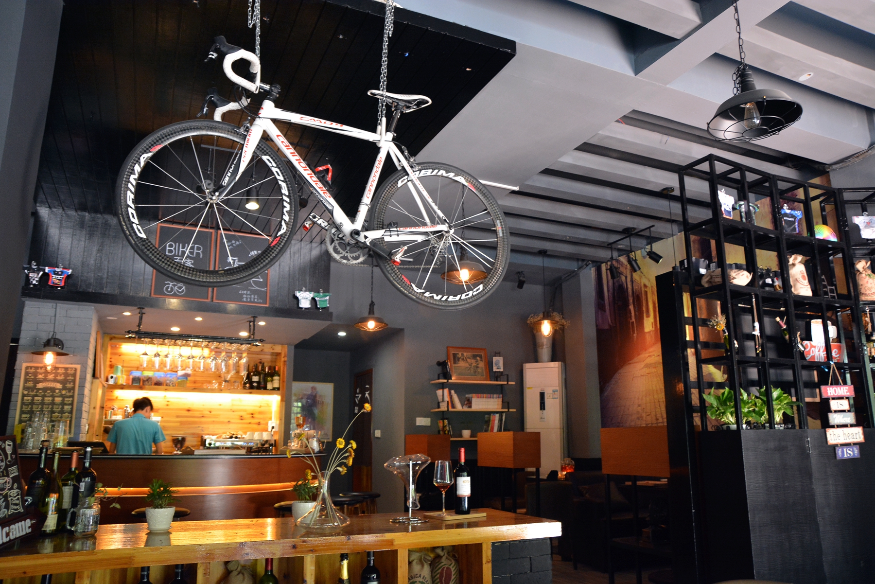 澄海這家咖啡店居然辦起王者榮耀水友交流會(huì)?